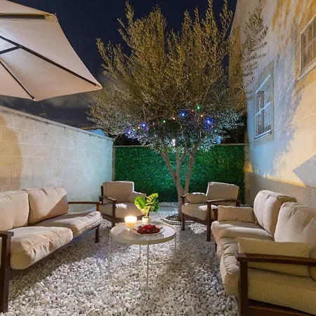 Blue Lagoon By Fidalsa Willa